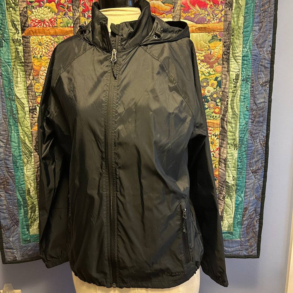 LL BEAN Jacket, Windbreaker, Water Resistant